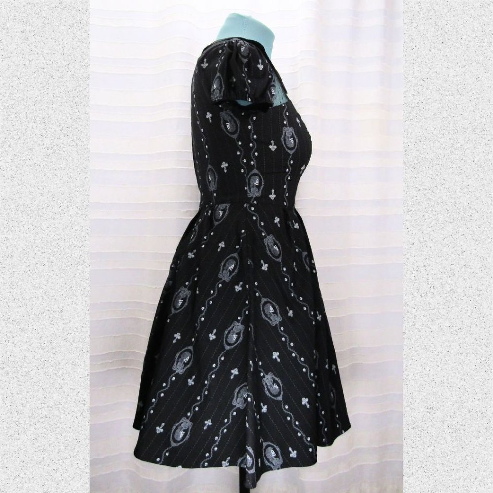 Hell Bunny Collared Gemma Mini Dress in Black Pinstripe Skull Cameo - M - Picture 7 of 10